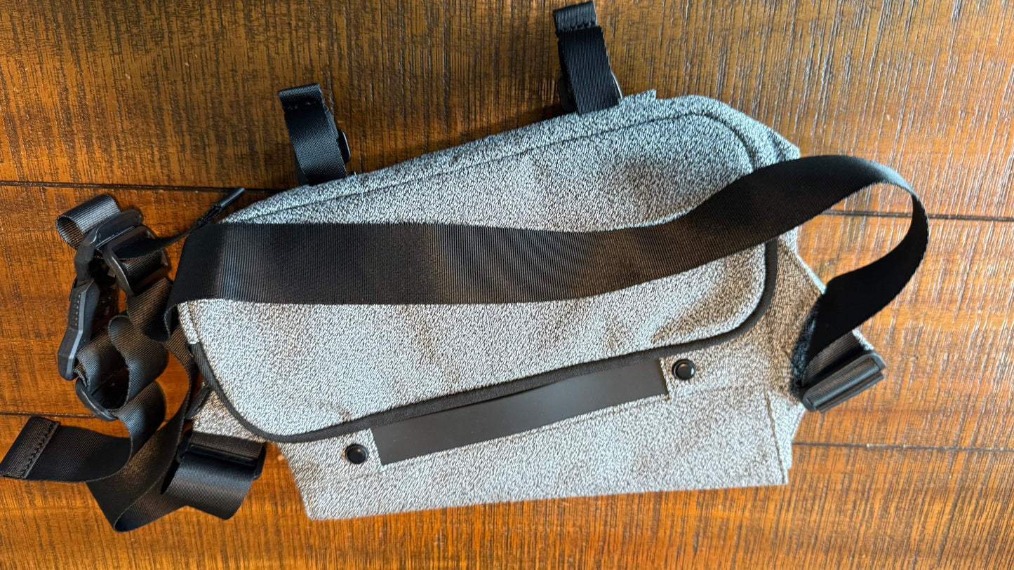 Kingson's Crossbody Sling