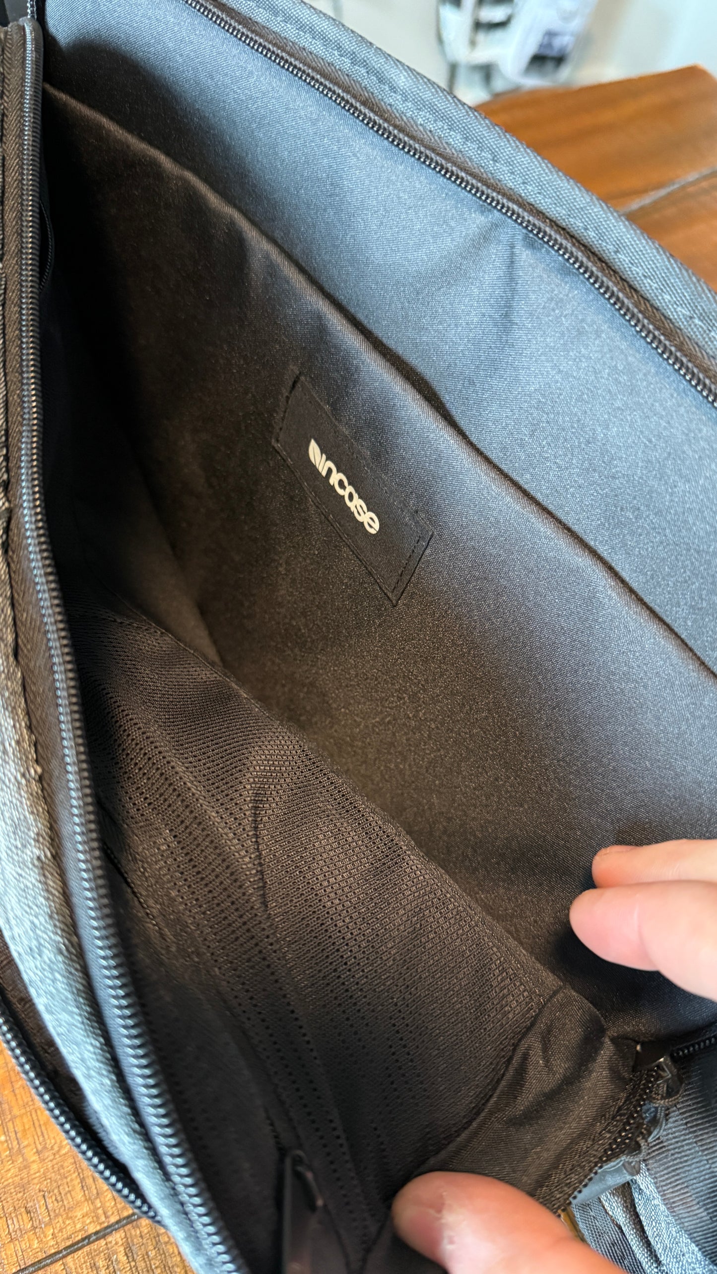 InCase Tablet Sling Bag - Very nice
