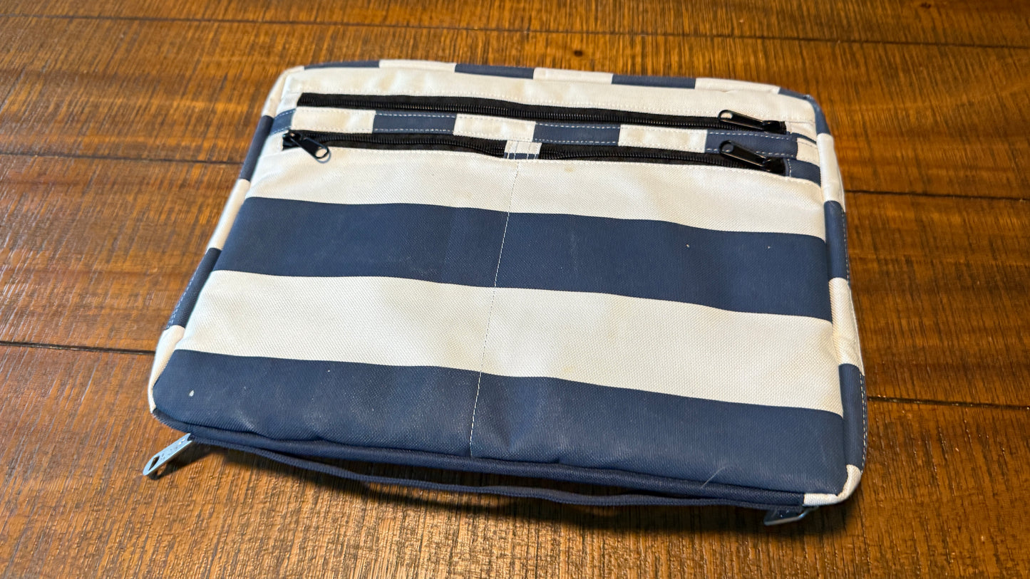 Indispensable Tokyo Laptop Sleeve