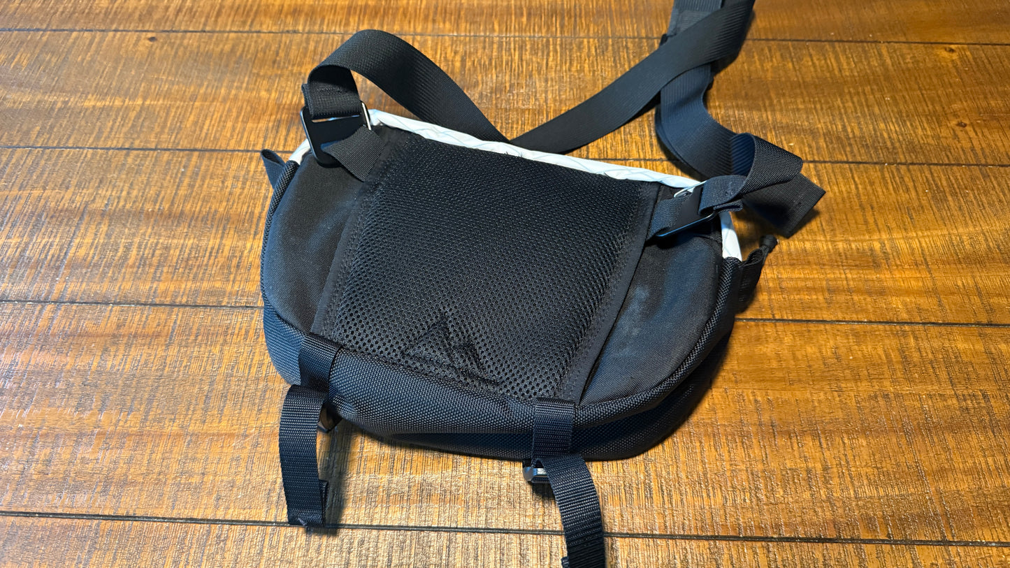 Kargo Civis Crossbody sling
